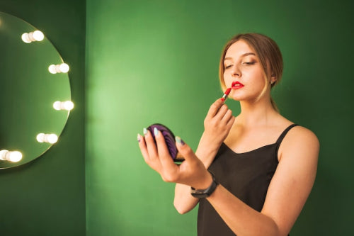 The Relevance of Nourishing Mint Lip Products in Current Routines