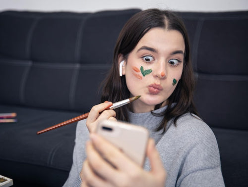 Facebook Communities Share Experiences with Vegan Tinted Lip Balms