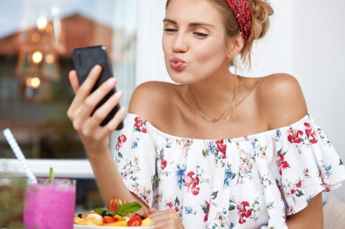 Visual Trends on Social Channels Favor Sheer Lip Formulas for Daily Use