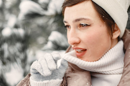 How Clean Beauty Brands Address Winter Lip Dryness