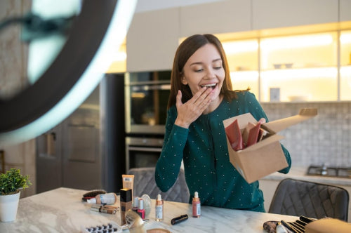 Why Overnight Lip Masks Are Becoming a Core Category in Beauty Retail
