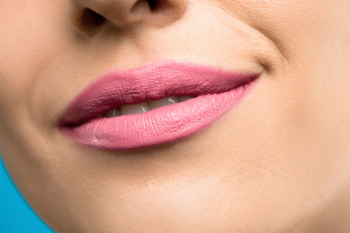 How Lip Scrubs Support Smoother Lip Texture
