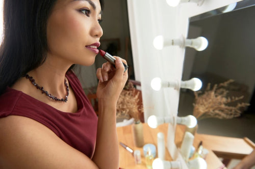 How to Select Lip Products for Bridal Makeup Looks