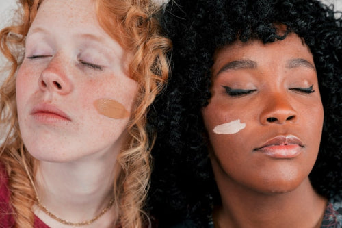 How to Compare Gloss Shades for Different Skin Tones