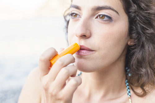 How to Protect Lips From Dry Weather
