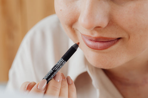 How to Choose the Right Lip Scrub for a Gentle Lip Care Routine