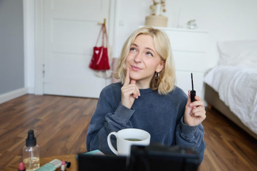 What Questions to Ask Before Purchasing Lip Gloss Online