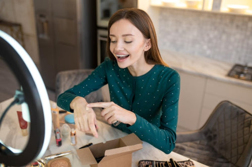 How Community-Led Branding Is Shaping Customer Loyalty in Indie Cosmetics