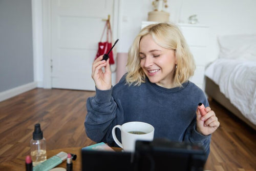 How Multi-Use Lip Sets Simplify Daily Beauty Routines